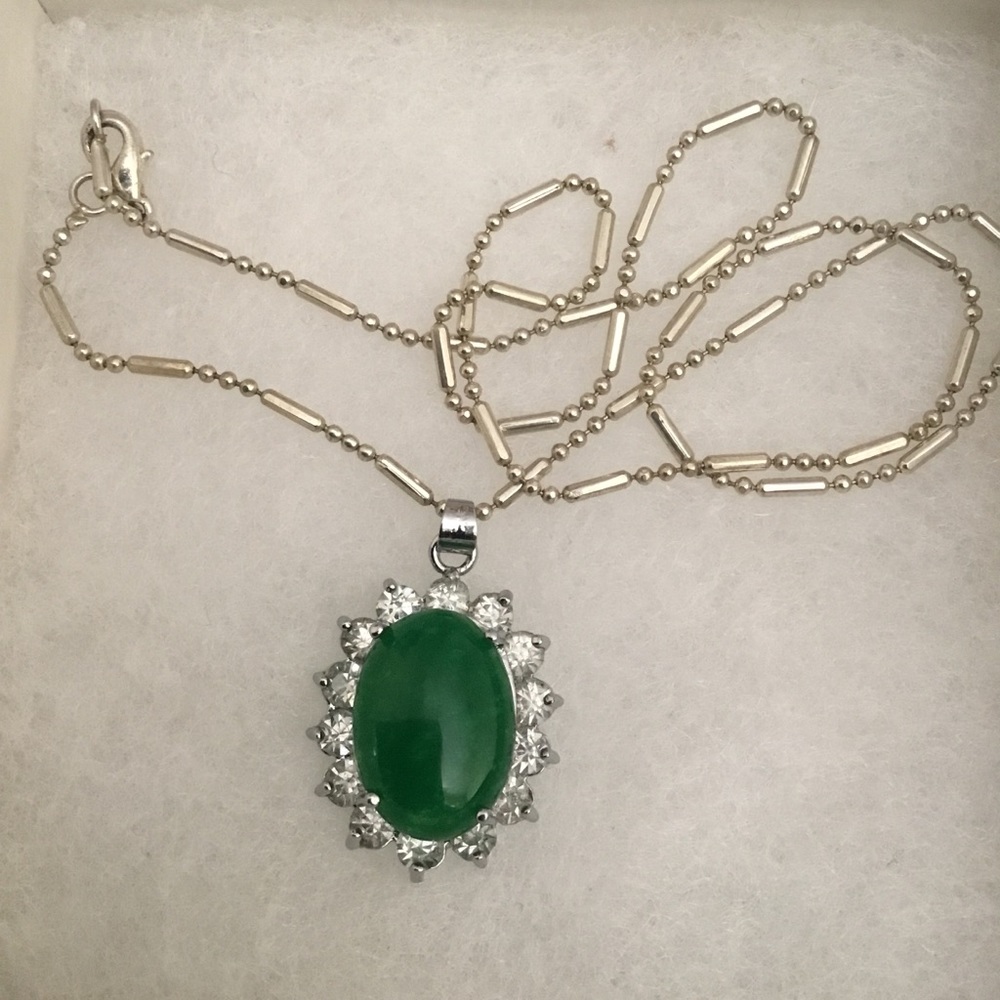 Beautiful green necklace